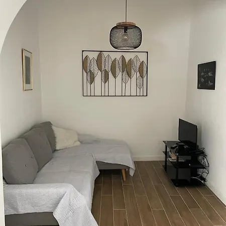 Centre Historique Apartment *